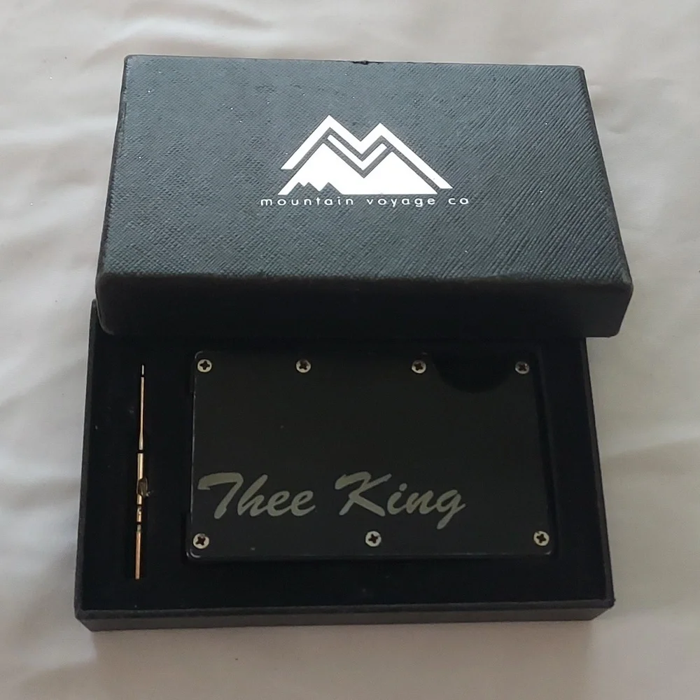 Mountain Voyage Co. Matte carbon fiber black color metal wallet